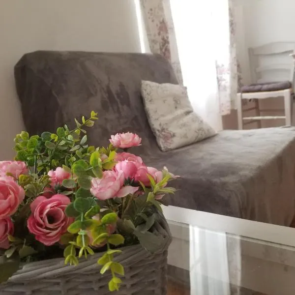 Joli T2 de 40m² à louer à Le Muy (83490)，位于勒米伊的酒店