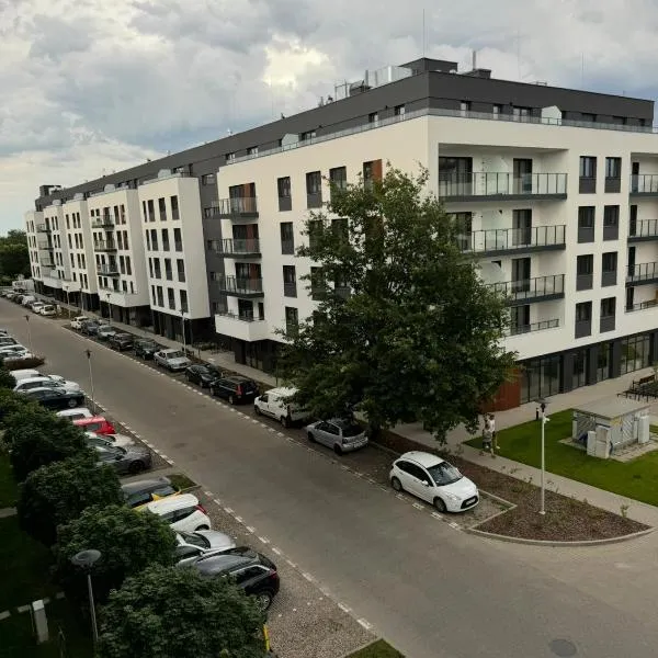 Apartament Lux Nowe Ogrody 2 Poznań 24 H Lotnisko Airport，位于波兹南的酒店
