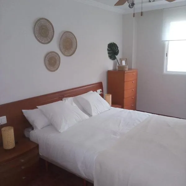 Apartamento Salamandra 100m2 con terraza y piscina，位于普索尔的酒店