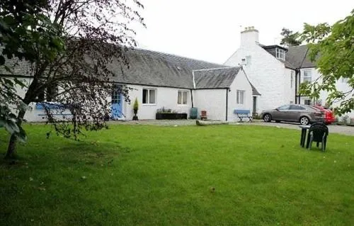Ruthven House Holiday Cottages，位于金尤西的酒店