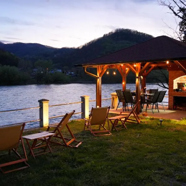 Drina Water House，位于Tadići的酒店