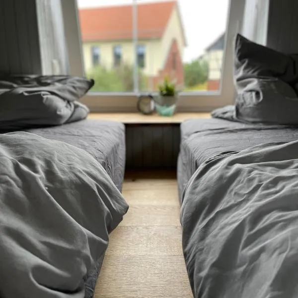 Bauwagen Villa Sweden，位于Rauenberg的酒店