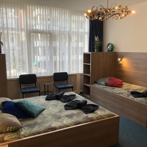 Hotel Poseidon Scheveningen，位于斯海弗宁恩的酒店