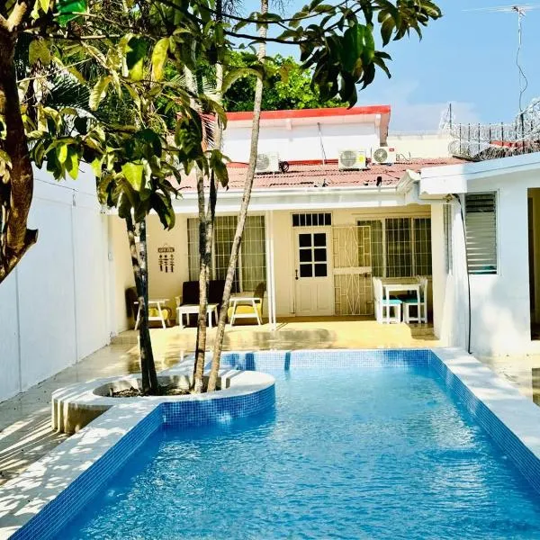 Casa Pura Vida，位于蓬塔雷纳斯的酒店