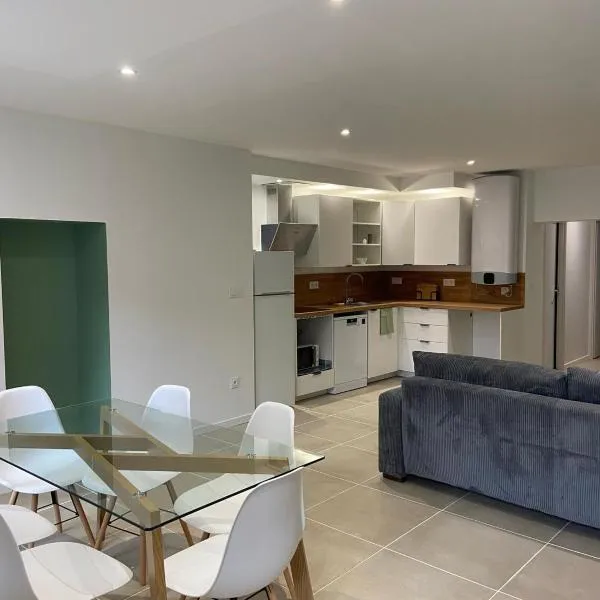 Appartement T3 rénové，位于米洛的酒店