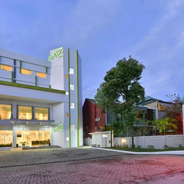 Whiz Prime Hotel Sudirman Cilacap，位于芝拉扎的酒店