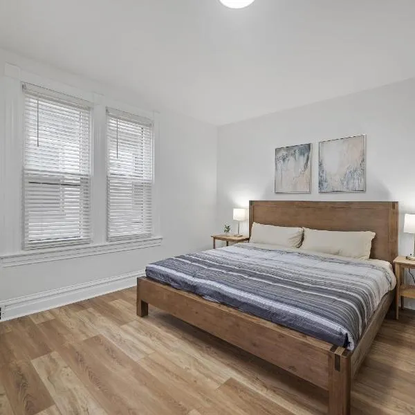 Shadyside, Pittsburgh !E Modern and Bright Private Bedroom with Shared Bathroom，位于匹兹堡的酒店