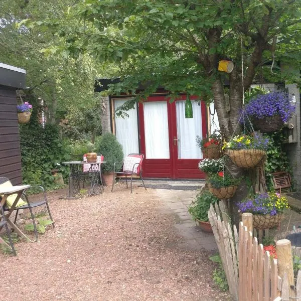 欧德博斯住宿加早餐旅馆，位于Wijnjewoude的酒店