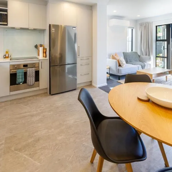 Upscale Townhouse with Parking in Prime Location，位于基督城的酒店