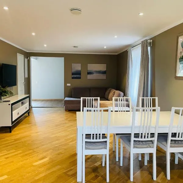 cozy family home in Gauja National Park，位于Turaida的酒店