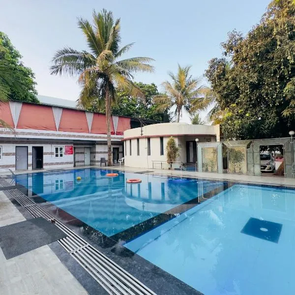 Nilkanth Resort - Best Resort in Anand，位于阿南德的酒店