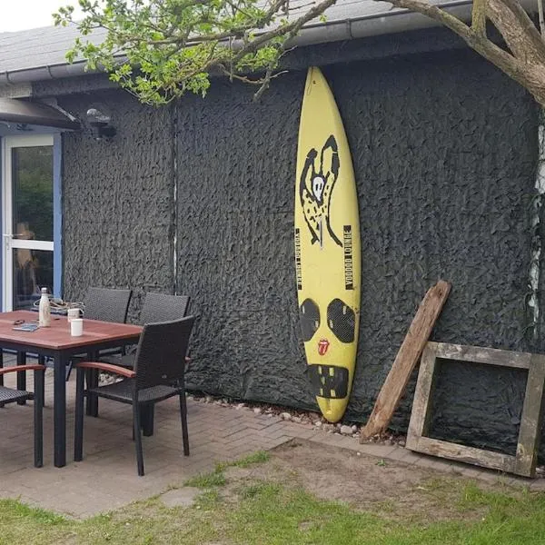Tomi's Beach House，位于Gahlkow的酒店