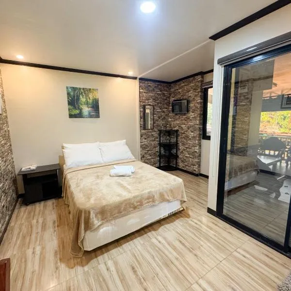 Nazarene Apartelle -R5，位于Magamomo的酒店