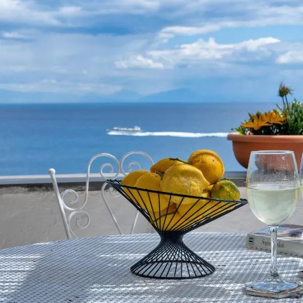 Villa Gianna "Nonna Gianna's Home Amalfi Coast"，位于康加德马里尼的酒店