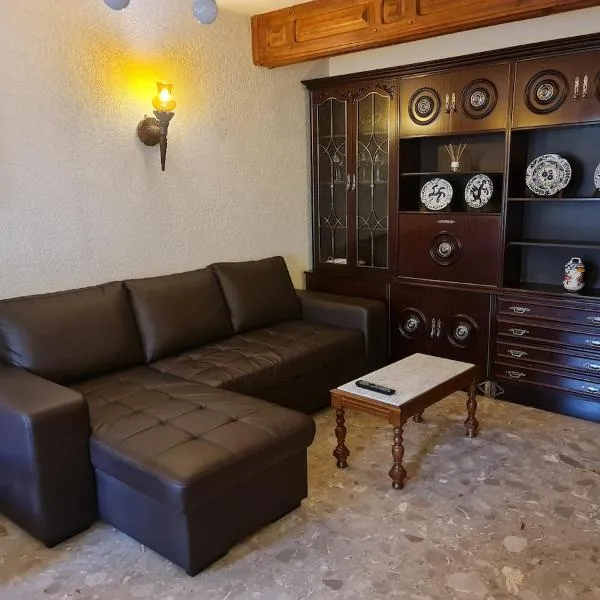 La casa del Alamo，位于比努埃萨的酒店