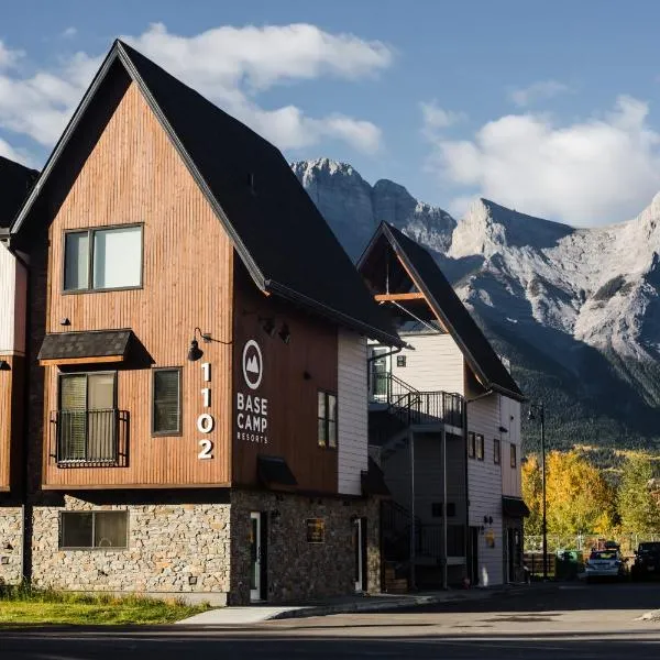 Basecamp Resorts Canmore，位于坎莫尔的酒店