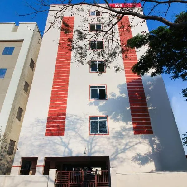 Hotel O S V Residency，位于Lingampalli的酒店