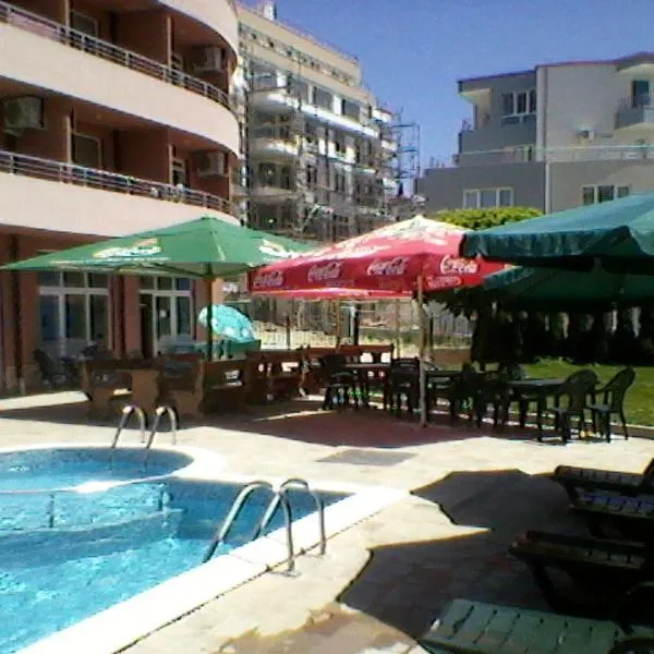 Femili Hotel Diveda，位于Banya的酒店