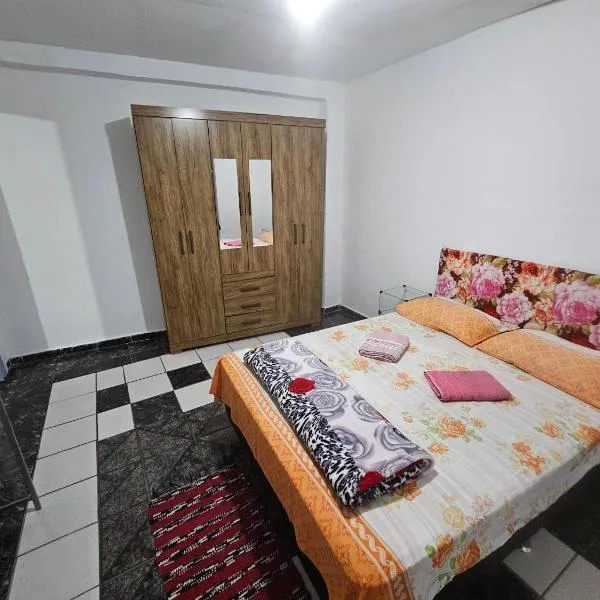 Casa Completa com Rede próxima ao Aeroporto de Guarulhos，位于瓜鲁柳斯的酒店