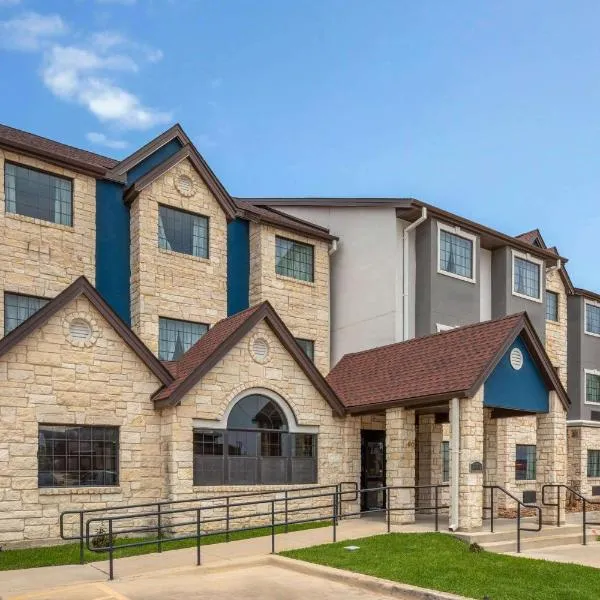 Microtel Inn & Suites by Wyndham Buda Austin South，位于布达的酒店