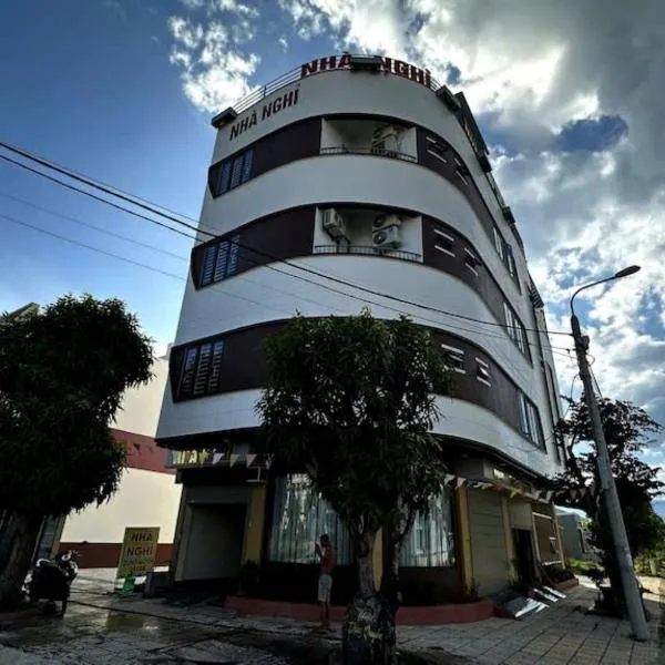 Dũng Quyến Homestay，位于岘港的酒店