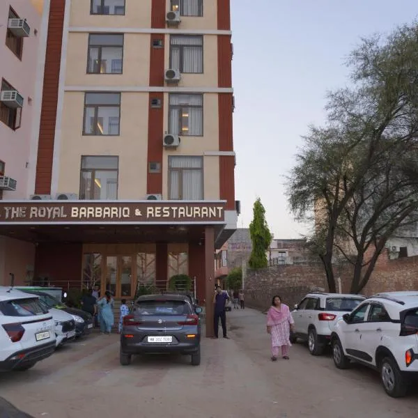 Hotel The Royal Barbariq，位于Khātu的酒店