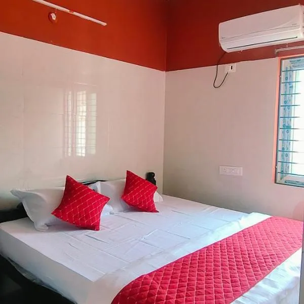 Hotel Jyothi Kumar Royal New，位于斯里卡拉哈斯蒂的酒店