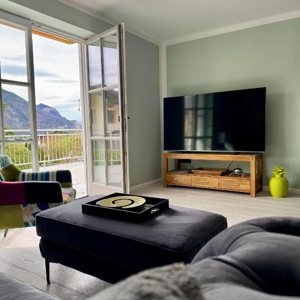 LIVA LIVING, Apartments mit Berg- und Seeblick, große Terrassen，位于圣吉尔根的酒店