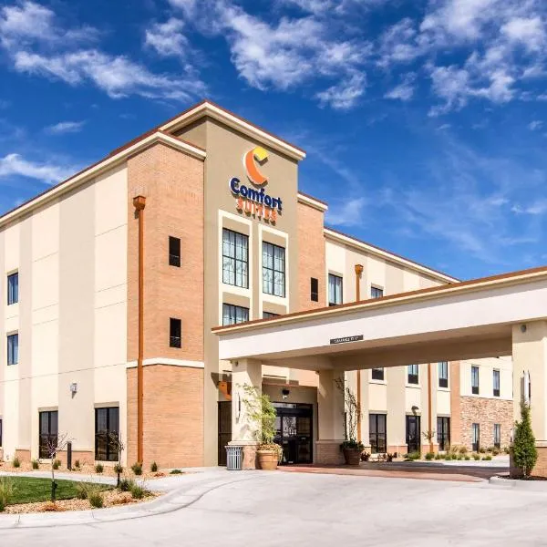 Comfort Suites Liberal North，位于利柏提的酒店