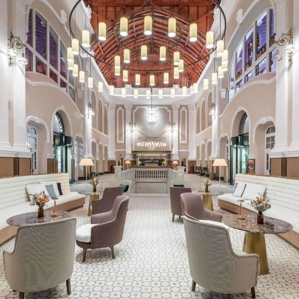 Canfranc Estación, a Royal Hideaway Hotel - Gran Lujo，位于坎弗兰克埃斯塔西翁的酒店