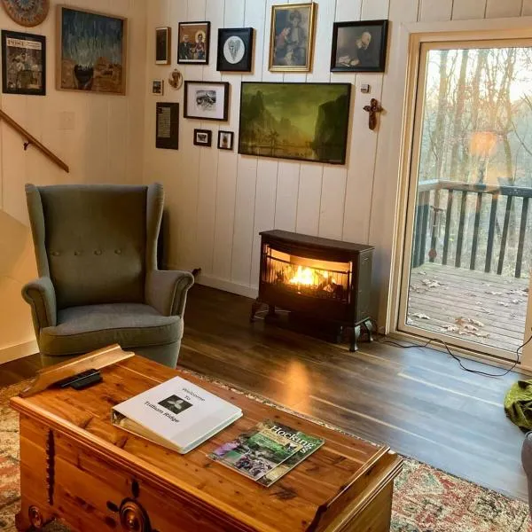 Trillium Ridge, Hocking Hills Area, 2 Bedroom, 3 Beds，位于Rockbridge的酒店