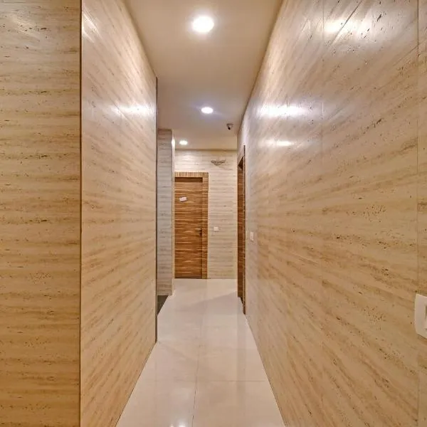 Super Townhouse Hotel All In One Near City Centre Salt Lake，位于Salt Lake City的酒店