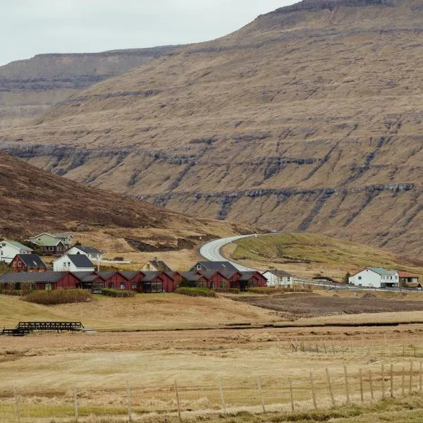 1BR Apt - Peaceful Village - Parking - Nature，位于Hvalvík的酒店