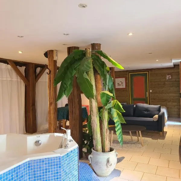 Mon Jacuzzi privé sur les pas de Compostelle，位于圣莱奥纳尔德诺布拉的酒店