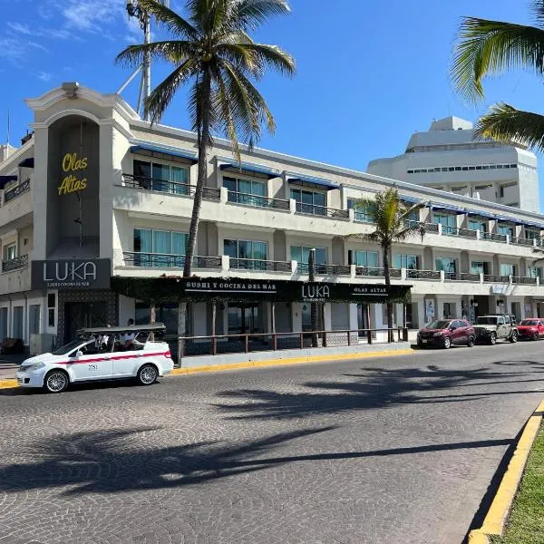 Hotel La Siesta Malecón，位于马萨特兰的酒店