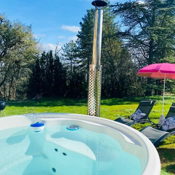 Gîte de charme bain nordique & vieilles pierre classé 3 étoiles Le Prestadou，位于阿尔康巴的酒店