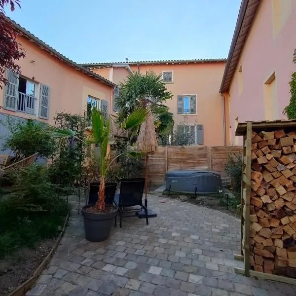 La Chamade en Beaujolais，位于昂斯的酒店