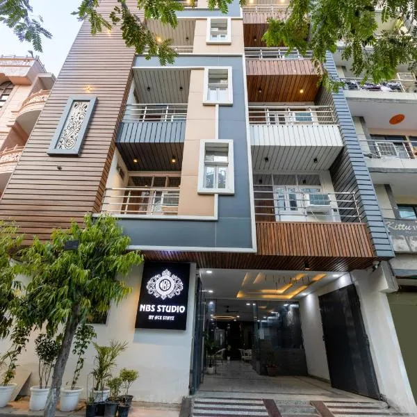 Amaze Stays Noida Sector 70，位于诺伊达的酒店