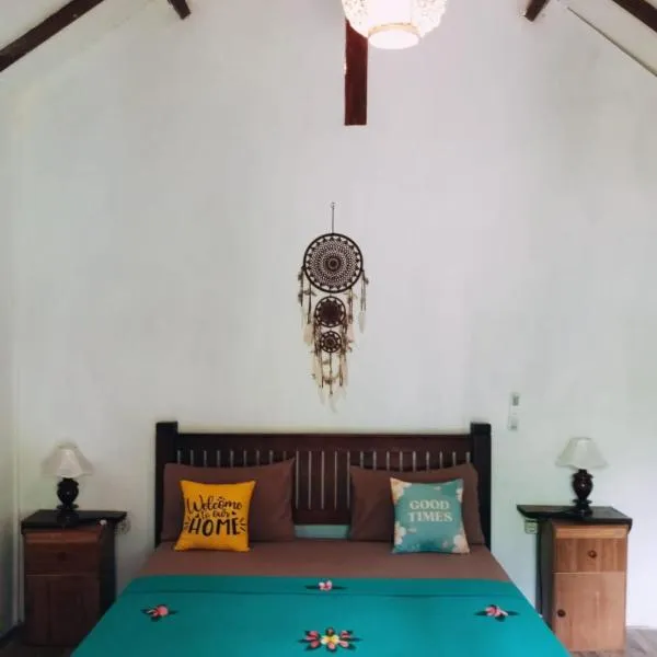 Rangsot Inn，位于Pawenang的酒店