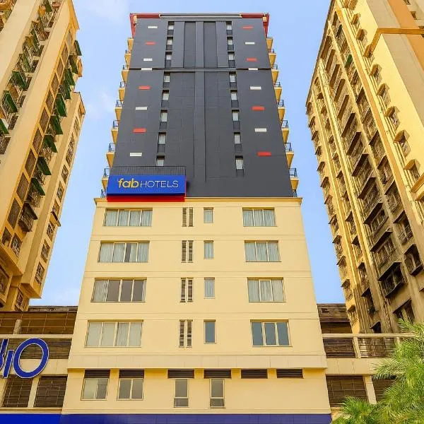 FabHotel Prime Cloud 9，位于加济阿巴德的酒店