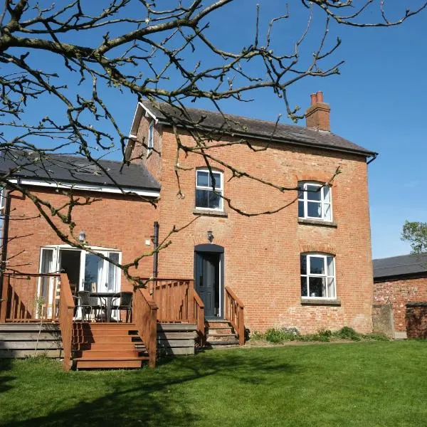 Prince Rupert's cottage with garden，位于Sibbertoft的酒店