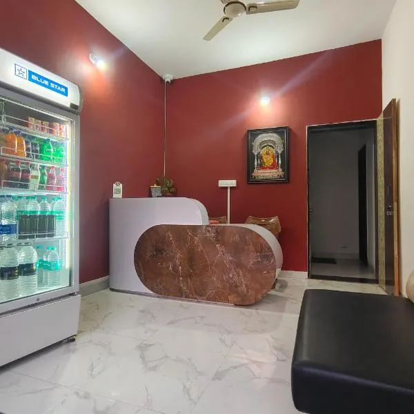 Aaisaheb Bhakt Niwas，位于Tuljapur的酒店