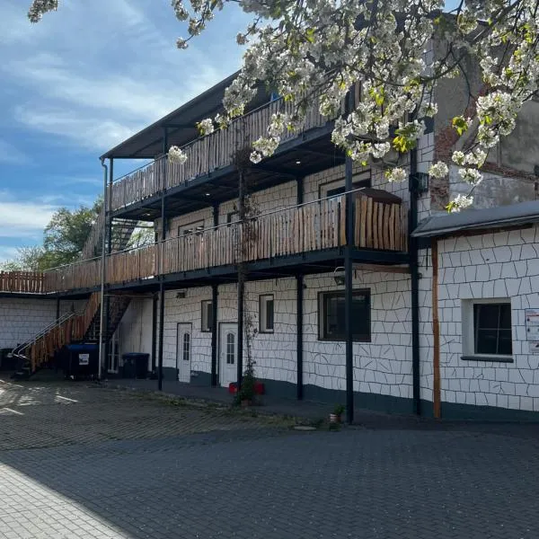 Unseburger Brauhaus GmbH Ferienwohnung 4，位于Unseburg的酒店