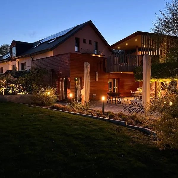 Hostellerie du Peiffeschof, The Originals Relais，位于阿尔隆的酒店