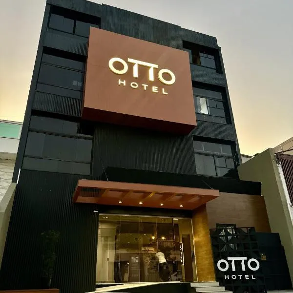 Otto Hotel，位于瓦拉达里斯州长市的酒店