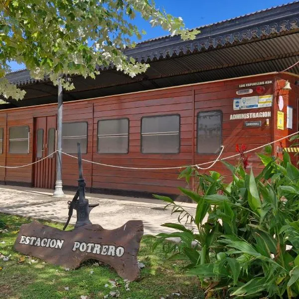 Estacion Potrero Cabañas y Habitaciones，位于波特雷罗德洛斯弗内斯的酒店