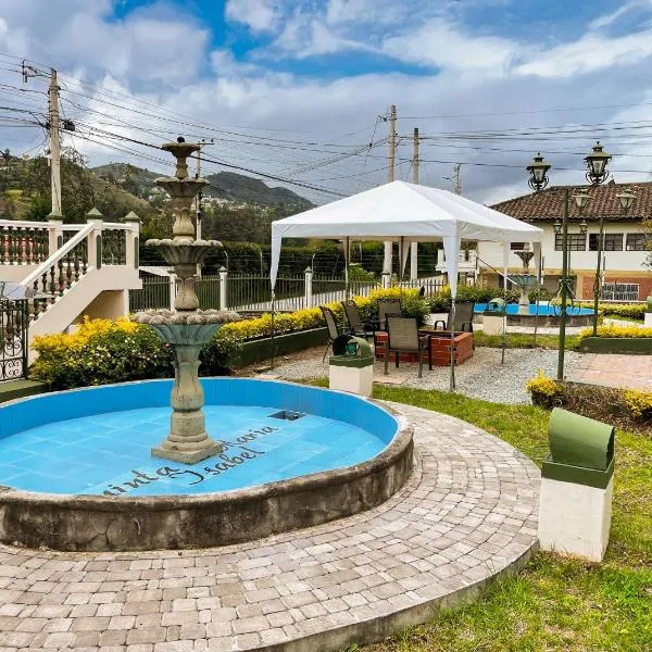 Quinta maría isabel. Elegante y restaurada，位于Gualaceo的酒店