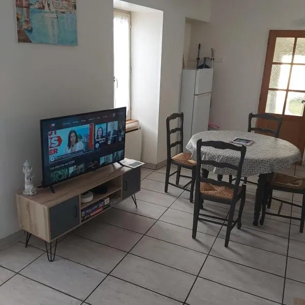 Appartement du Puits Barreau，位于马朗的酒店