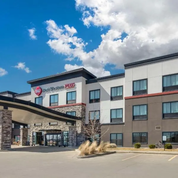 Best Western Plus LaCrescent - LaCrosse，位于La Crescent的酒店