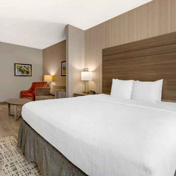 Best Western Plus LaCrescent - LaCrosse，位于La Crescent的酒店